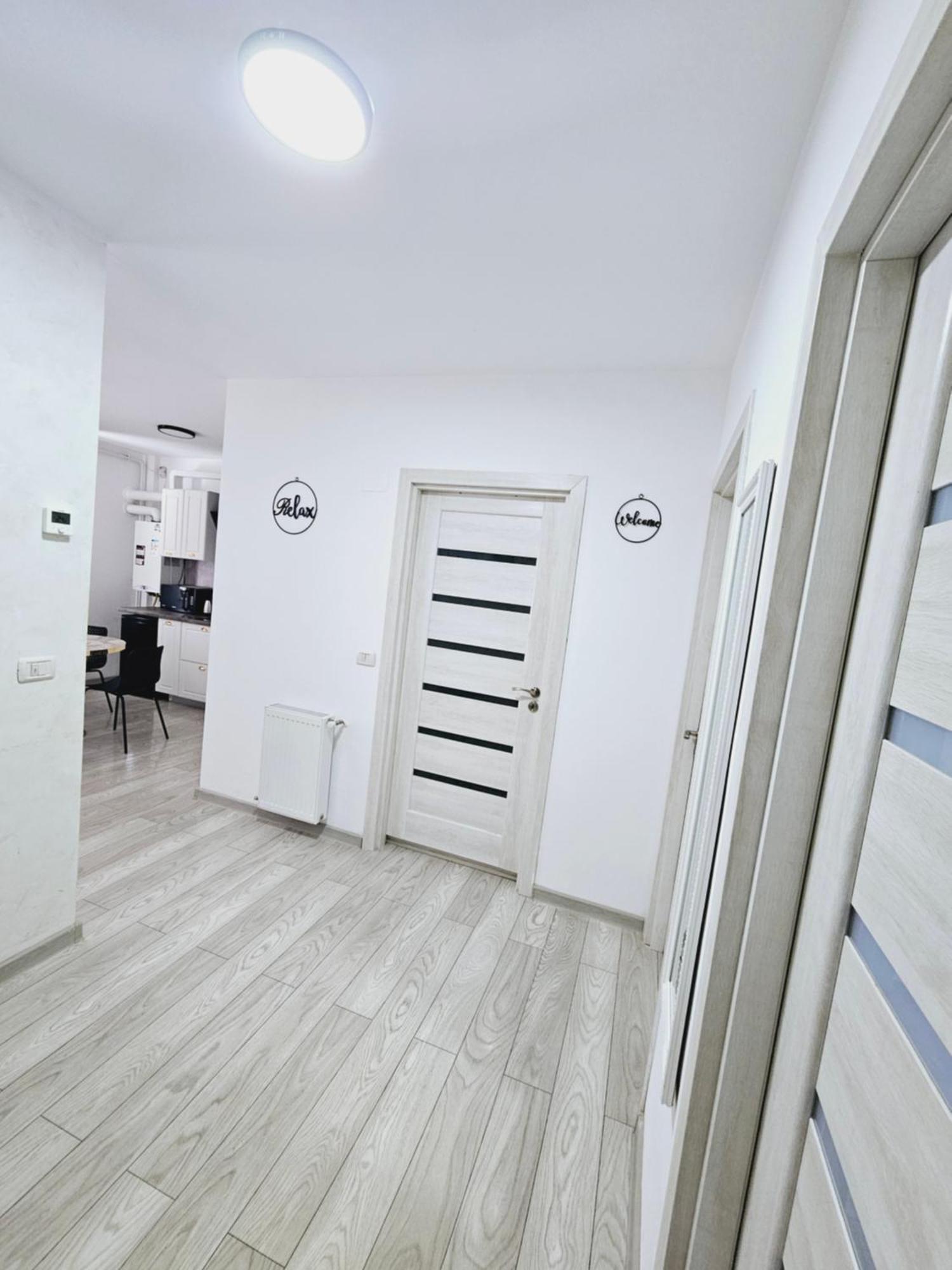 Comapart1 Бакэу Экстерьер фото